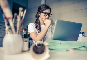Donem consells per escriure bons prompts en els sistemes d'IA generativa a L’Altra Ràdio